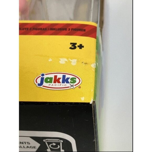 Nintendo Super Mario Toad, Mario, and Peach Action Figure Set 3 Pack Brand New - Picture 11 of 16